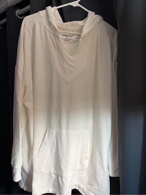 Women’s hoodie cream
